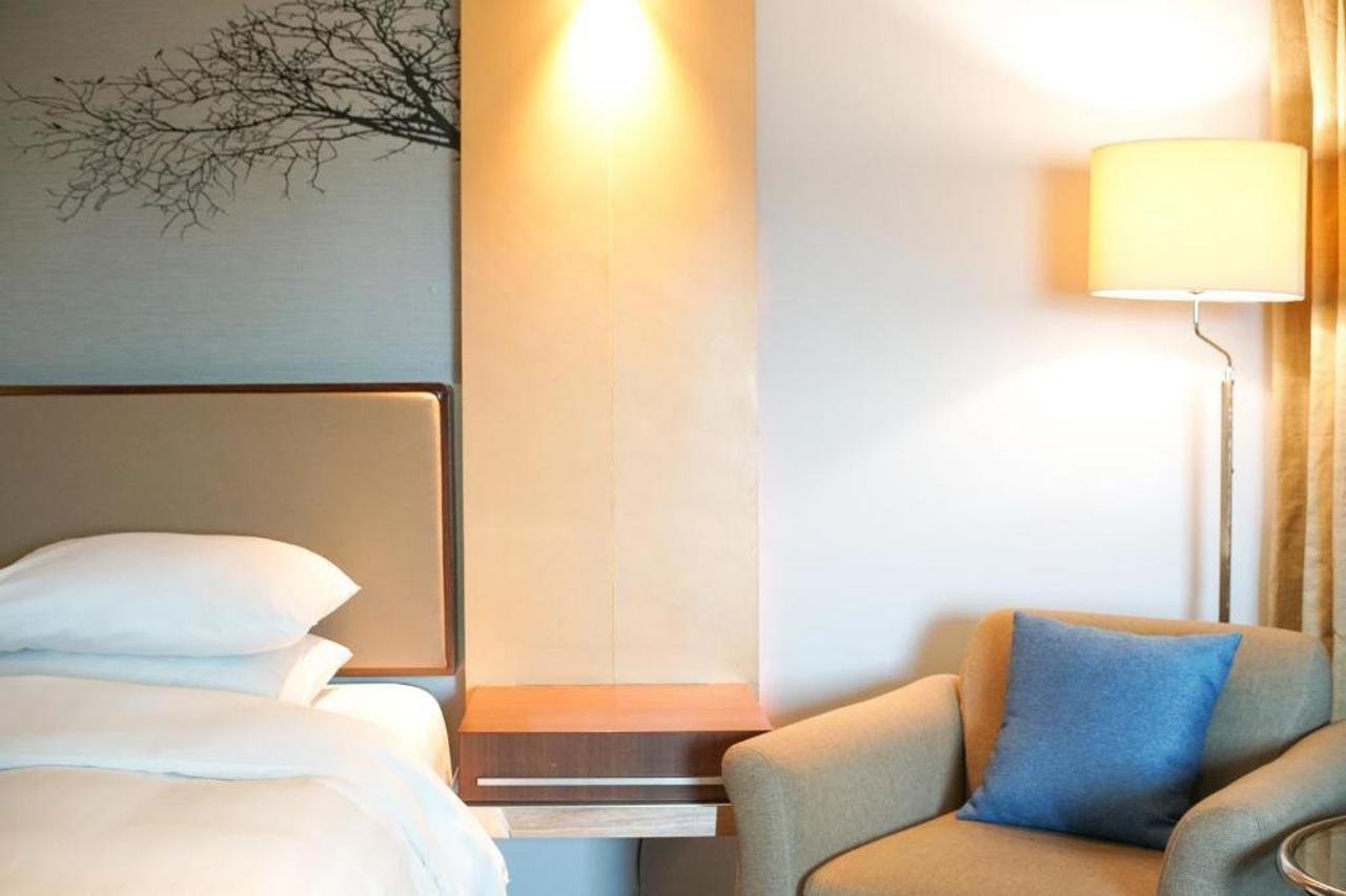 Courtyard By Marriott Bandung Dago Hotell Eksteriør bilde