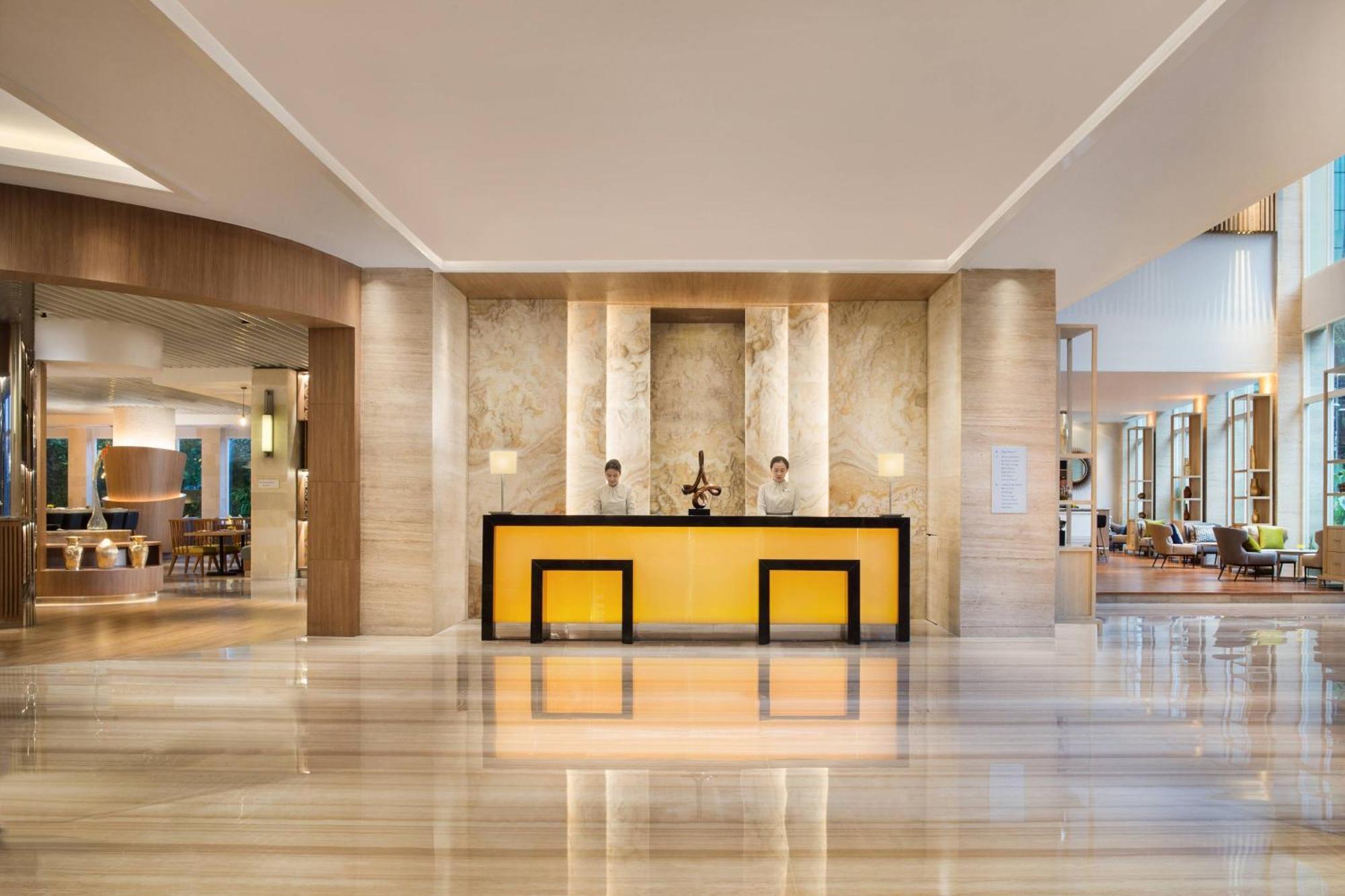Courtyard By Marriott Bandung Dago Hotell Eksteriør bilde