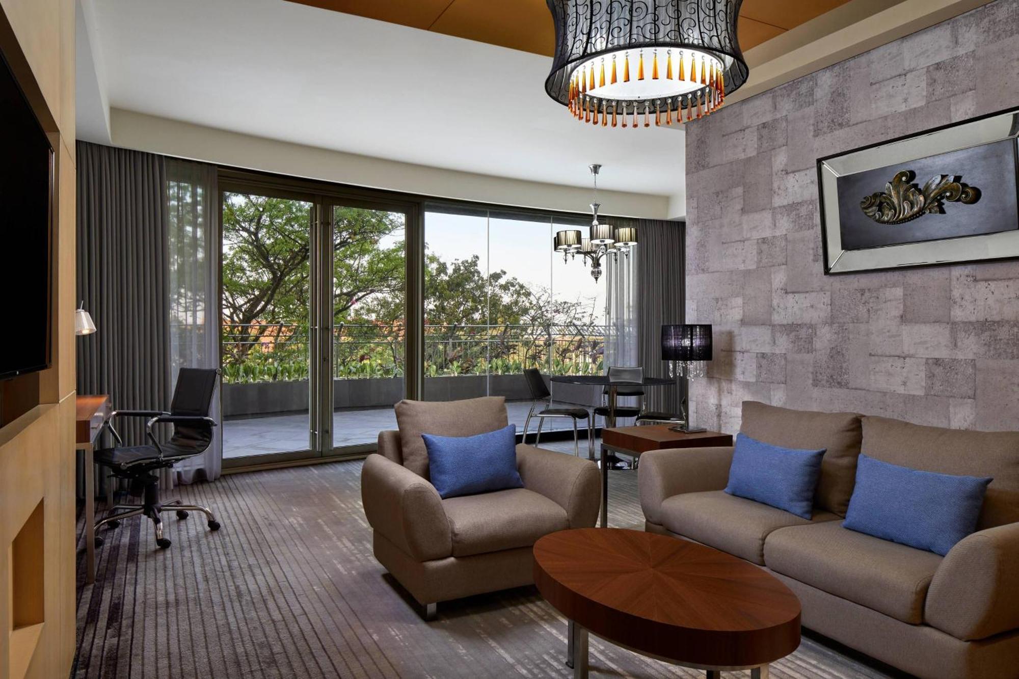 Courtyard By Marriott Bandung Dago Hotell Eksteriør bilde